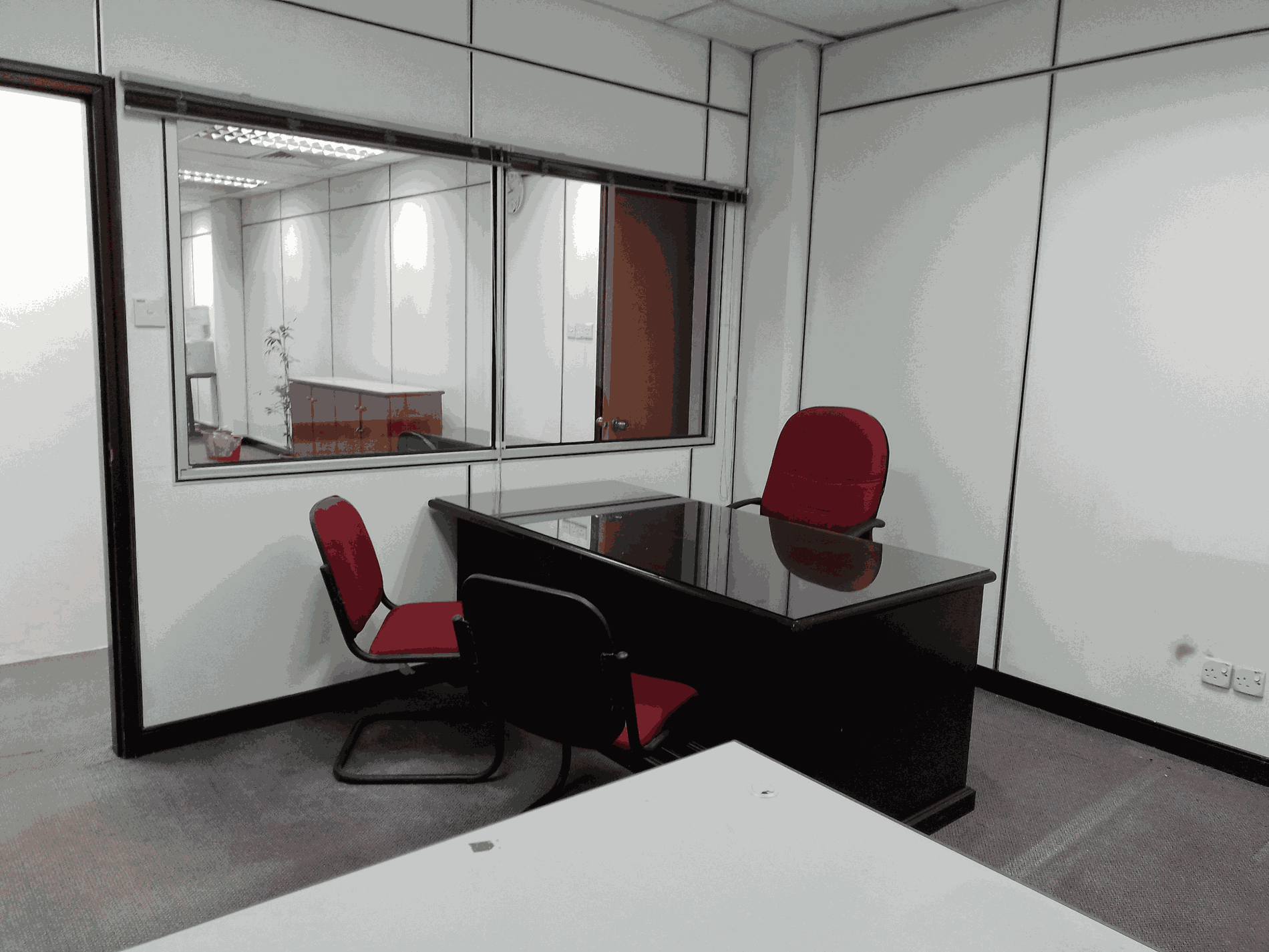 Unit 6-10-15B, 10th Floor